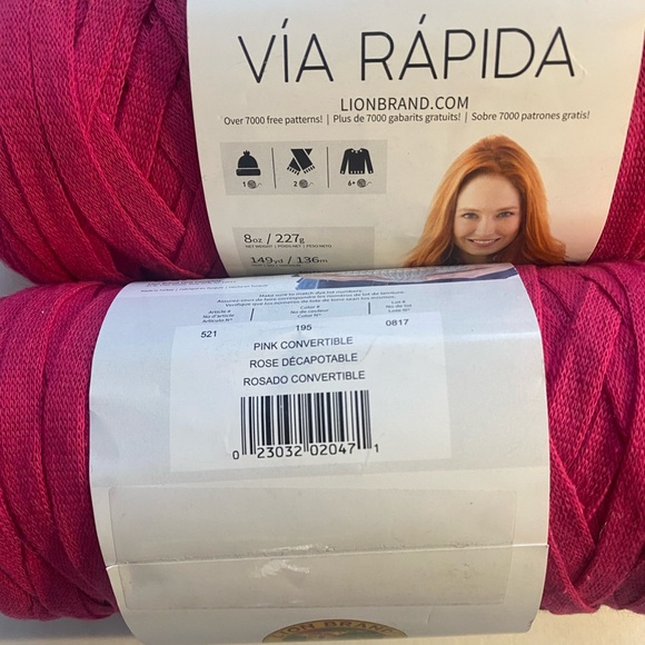 Lion Brand Fast Track yarn — 2 skeins - Picture 4 of 4
